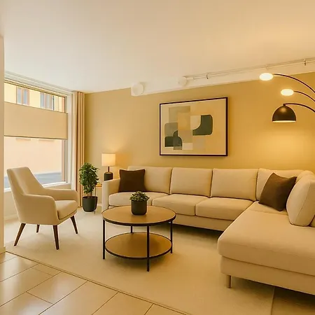 Quiet & 2br , Newly Renovated *