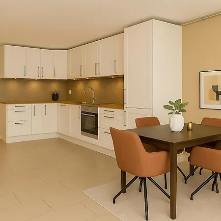 Quiet & 2br , Newly Renovated Apartmán *